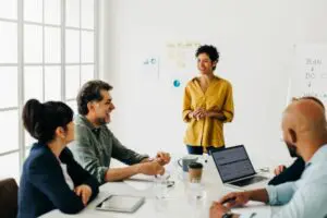What Should You Consider Coaching vs Feedback?