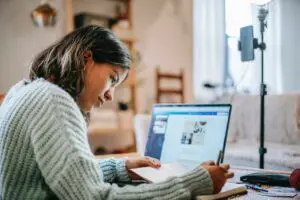 How To Choose The Right Direct Coach For You?